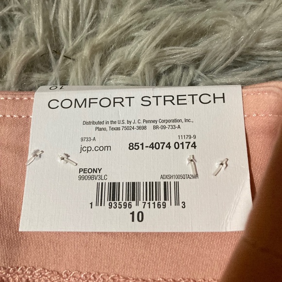 NEW Liz Claiborne Comfort Stretch Shorts - Picture 4 of 7